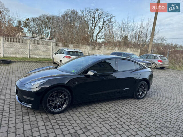 Черный Тесла Модель 3, объемом двигателя 0 л и пробегом 92 тыс. км за 18500 $, фото 1 на Automoto.ua