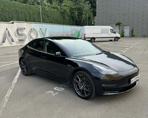 Черный Тесла Модель 3, объемом двигателя 0 л и пробегом 58 тыс. км за 25700 $, фото 2 на Automoto.ua