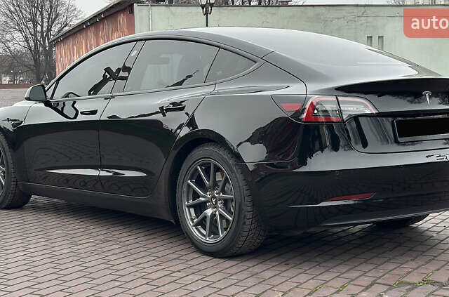 Чорний Тесла Модель 3, об'ємом двигуна 0 л та пробігом 120 тис. км за 19500 $, фото 12 на Automoto.ua