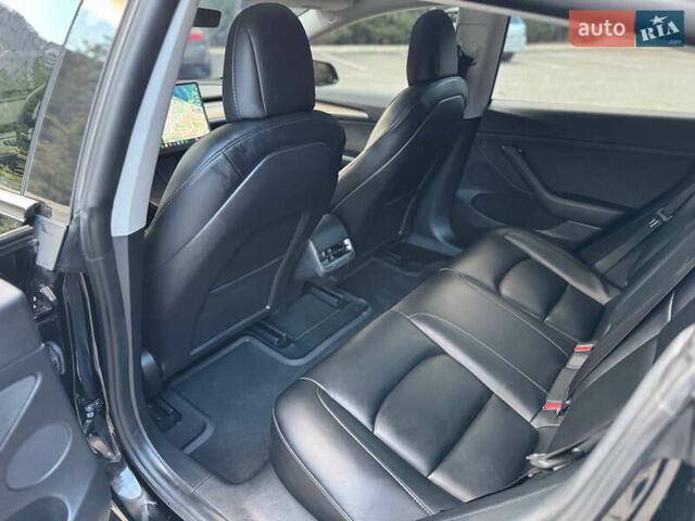 Черный Тесла Модель 3, объемом двигателя 0 л и пробегом 50 тыс. км за 24400 $, фото 16 на Automoto.ua