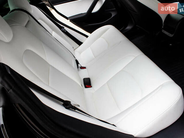 Тесла Модель 3 2021 у Львові на Automoto.ua Чорний Тесла Модель 3, об'ємом двигуна 0 л та пробігом 31 тис. км за 22500 $, фото 25 на Automoto.ua