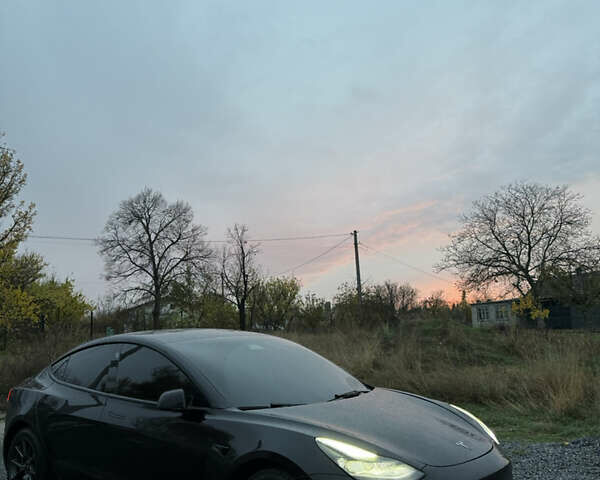 Черный Тесла Модель 3, объемом двигателя 0 л и пробегом 96 тыс. км за 22200 $, фото 2 на Automoto.ua