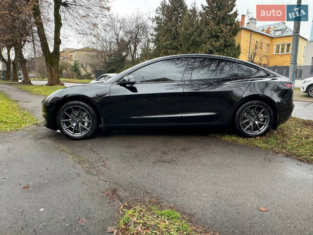 Чорний Тесла Модель 3, об'ємом двигуна 0 л та пробігом 90 тис. км за 20700 $, фото 7 на Automoto.ua