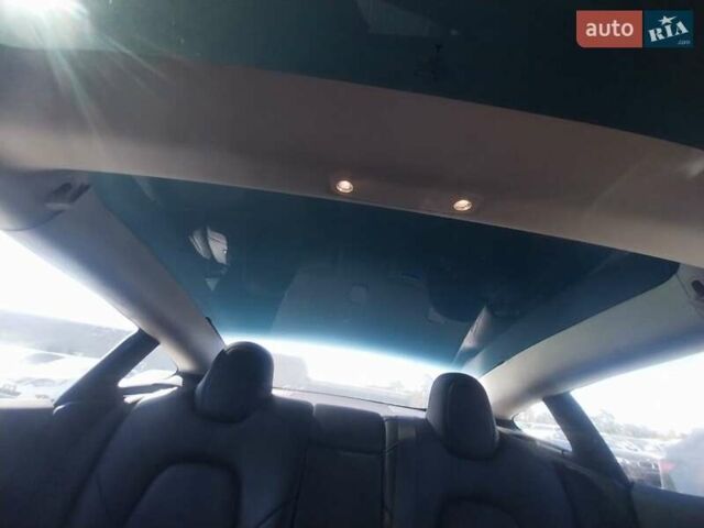 Чорний Тесла Модель 3, об'ємом двигуна 0 л та пробігом 48 тис. км за 12900 $, фото 3 на Automoto.ua