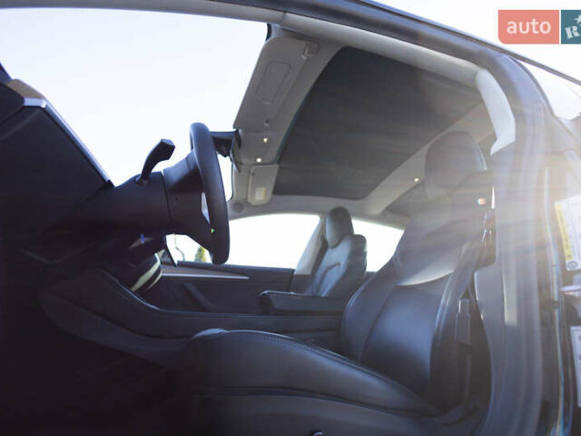 Черный Тесла Модель 3, объемом двигателя 0 л и пробегом 37 тыс. км за 25300 $, фото 3 на Automoto.ua