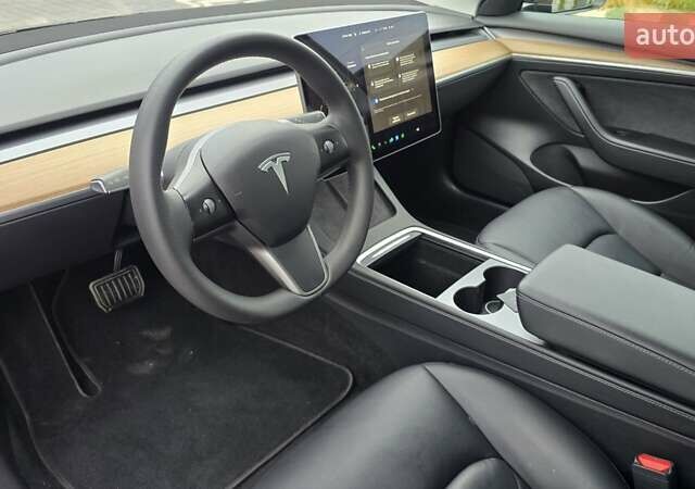 Чорний Тесла Модель 3, об'ємом двигуна 0 л та пробігом 152 тис. км за 21999 $, фото 7 на Automoto.ua