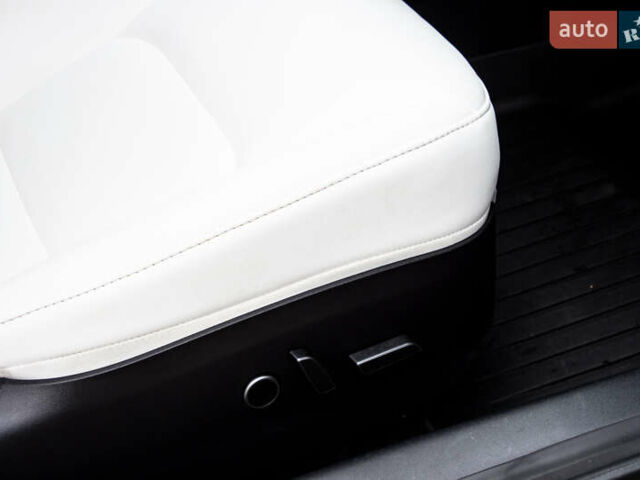 Тесла Модель 3 2021 у Львові на Automoto.ua Чорний Тесла Модель 3, об'ємом двигуна 0 л та пробігом 31 тис. км за 22500 $, фото 31 на Automoto.ua