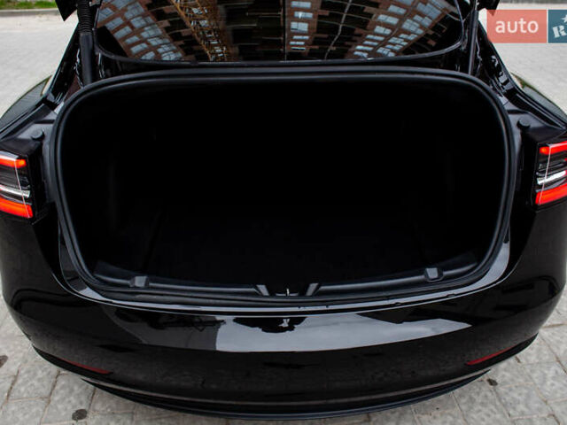 Тесла Модель 3 2021 у Львові на Automoto.ua Чорний Тесла Модель 3, об'ємом двигуна 0 л та пробігом 31 тис. км за 22500 $, фото 19 на Automoto.ua