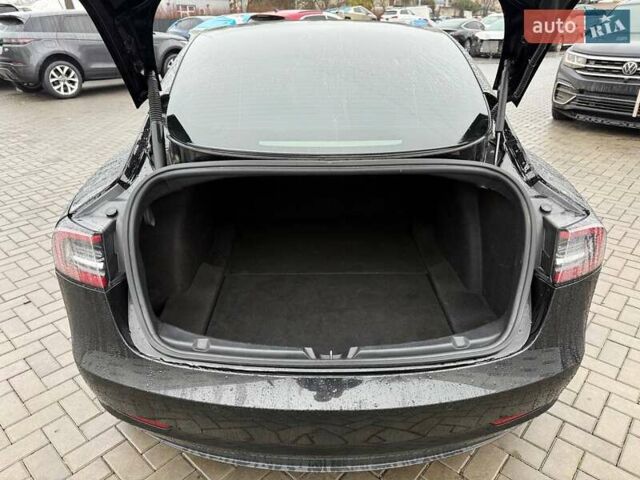 Чорний Тесла Модель 3, об'ємом двигуна 0 л та пробігом 321 тис. км за 14500 $, фото 7 на Automoto.ua