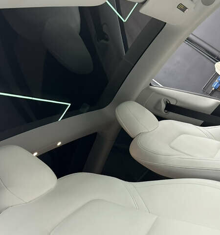 Чорний Тесла Модель 3, об'ємом двигуна 0 л та пробігом 59 тис. км за 23500 $, фото 26 на Automoto.ua