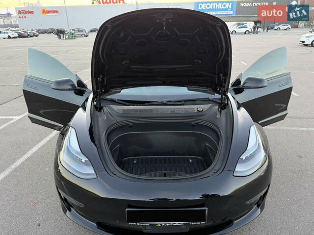 Тесла Модель 3 2021 у Києві на Automoto.ua Чорний Тесла Модель 3, об'ємом двигуна 0 л та пробігом 57 тис. км за 22000 $, фото 5 на Automoto.ua