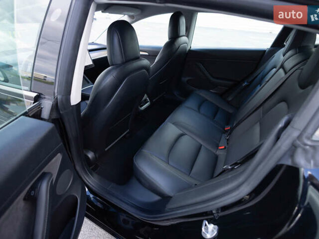 Чорний Тесла Модель 3, об'ємом двигуна 0 л та пробігом 37 тис. км за 24499 $, фото 27 на Automoto.ua