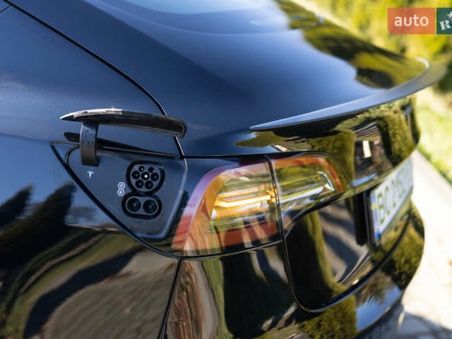 Черный Тесла Модель 3, объемом двигателя 0 л и пробегом 37 тыс. км за 25300 $, фото 10 на Automoto.ua
