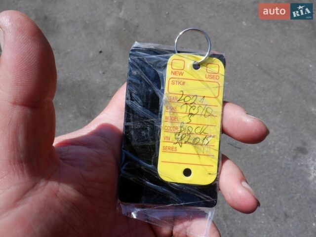 Чорний Тесла Модель 3, об'ємом двигуна 0 л та пробігом 68 тис. км за 18000 $, фото 8 на Automoto.ua