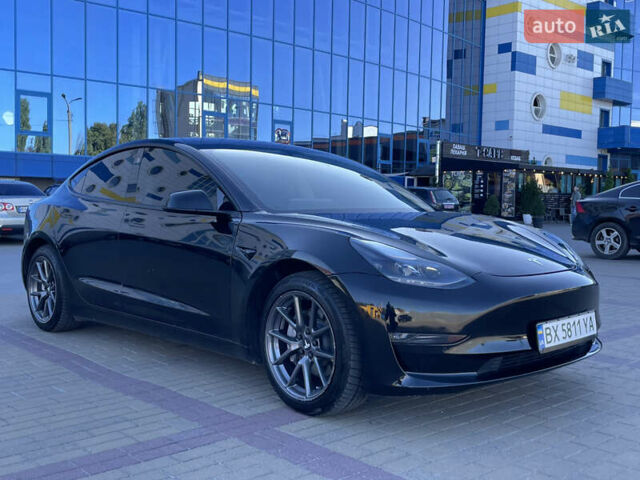 Чорний Тесла Модель 3, об'ємом двигуна 0 л та пробігом 68 тис. км за 21200 $, фото 5 на Automoto.ua