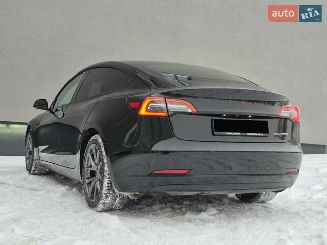 Черный Тесла Модель 3, объемом двигателя 0 л и пробегом 65 тыс. км за 24999 $, фото 6 на Automoto.ua