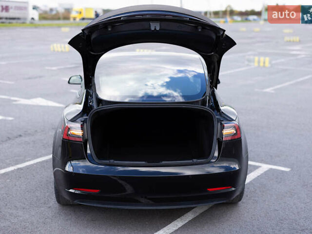 Тесла Модель 3 2021 в Львове на Automoto.ua Черный Тесла Модель 3, объемом двигателя 0 л и пробегом 35 тыс. км за 25499 $, фото 25 на Automoto.ua