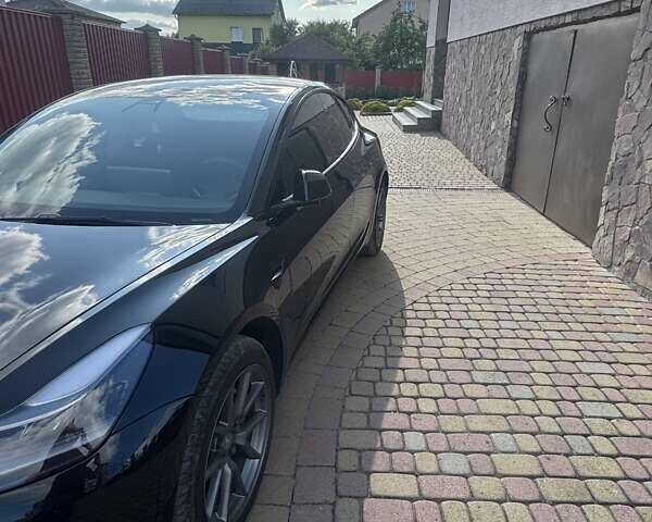 Черный Тесла Модель 3, объемом двигателя 0 л и пробегом 25 тыс. км за 24000 $, фото 6 на Automoto.ua