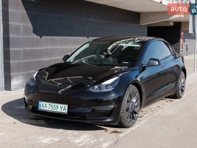 Чорний Тесла Модель 3, об'ємом двигуна 0 л та пробігом 65 тис. км за 27500 $, фото 2 на Automoto.ua