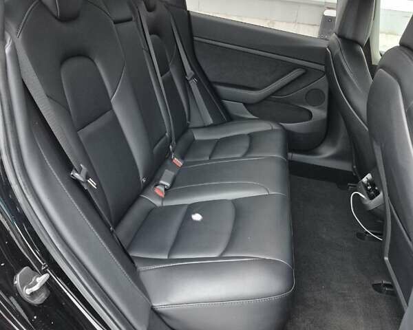 Черный Тесла Модель 3, объемом двигателя 0 л и пробегом 65 тыс. км за 24999 $, фото 19 на Automoto.ua