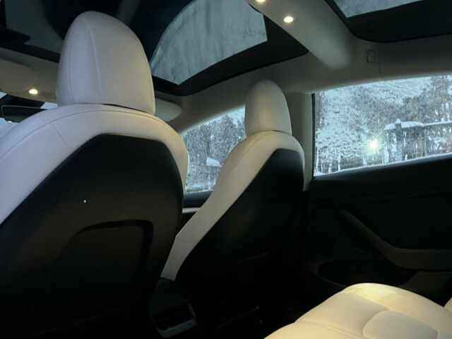 Черный Тесла Модель 3, объемом двигателя 0 л и пробегом 212 тыс. км за 18500 $, фото 6 на Automoto.ua