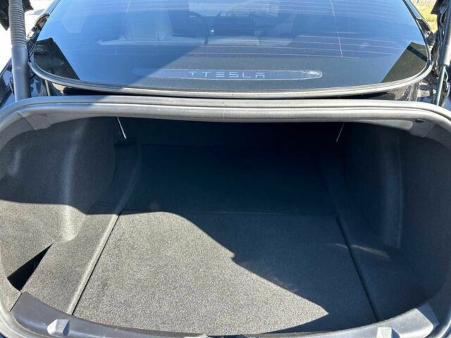 Черный Тесла Модель 3, объемом двигателя 0 л и пробегом 51 тыс. км за 25000 $, фото 14 на Automoto.ua