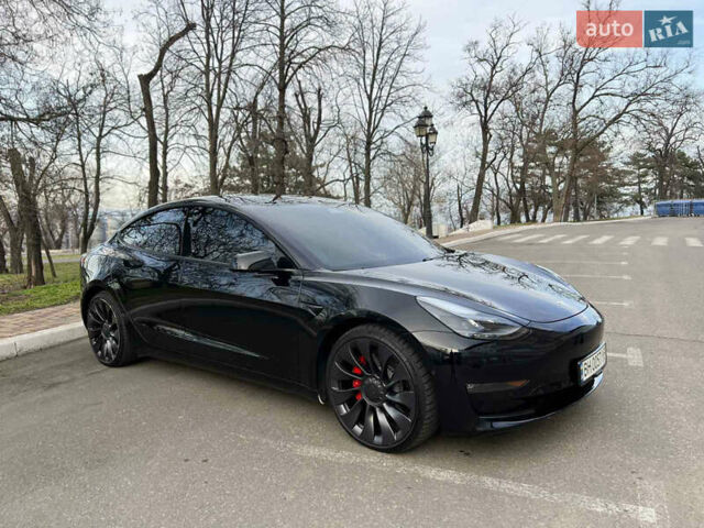 Чорний Тесла Модель 3, об'ємом двигуна 0 л та пробігом 19 тис. км за 23500 $, фото 2 на Automoto.ua