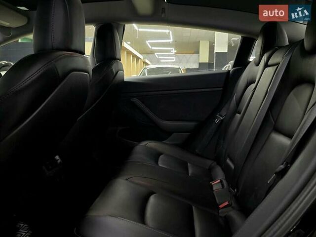 Чорний Тесла Модель 3, об'ємом двигуна 0 л та пробігом 40 тис. км за 21999 $, фото 12 на Automoto.ua