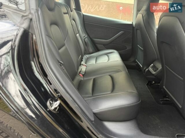 Чорний Тесла Модель 3, об'ємом двигуна 0 л та пробігом 162 тис. км за 21500 $, фото 8 на Automoto.ua