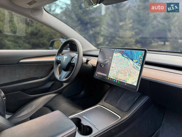 Черный Тесла Модель 3, объемом двигателя 0 л и пробегом 50 тыс. км за 24400 $, фото 11 на Automoto.ua