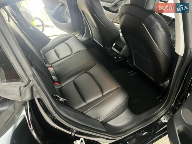 Чорний Тесла Модель 3, об'ємом двигуна 0 л та пробігом 36 тис. км за 24500 $, фото 8 на Automoto.ua