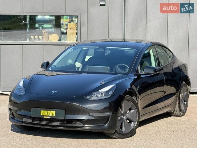 Черный Тесла Модель 3, объемом двигателя 0 л и пробегом 162 тыс. км за 19950 $, фото 2 на Automoto.ua