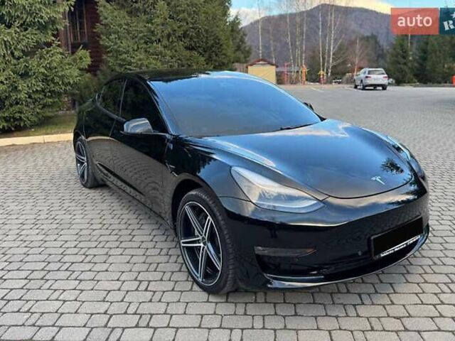 Чорний Тесла Модель 3, об'ємом двигуна 0 л та пробігом 55 тис. км за 19000 $, фото 1 на Automoto.ua