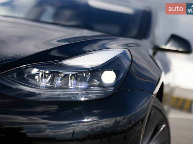 Чорний Тесла Модель 3, об'ємом двигуна 0 л та пробігом 37 тис. км за 24499 $, фото 10 на Automoto.ua