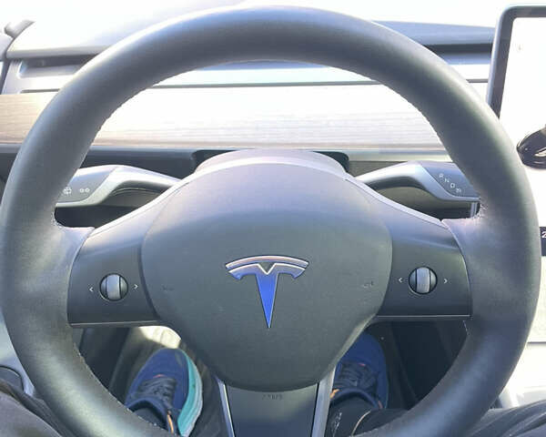 Чорний Тесла Модель 3, об'ємом двигуна 0 л та пробігом 68 тис. км за 21200 $, фото 13 на Automoto.ua