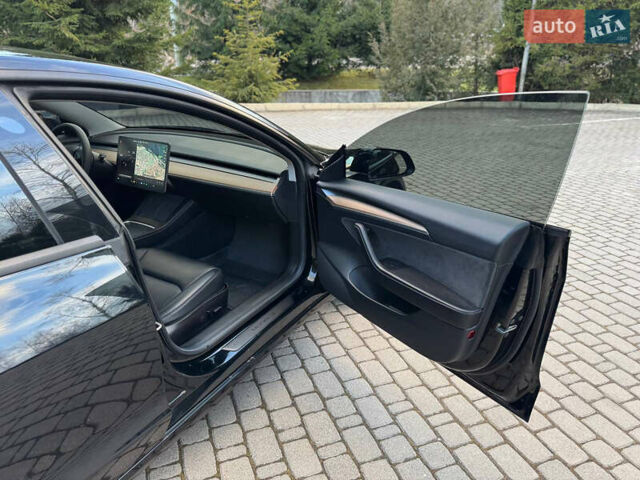 Черный Тесла Модель 3, объемом двигателя 0 л и пробегом 50 тыс. км за 24400 $, фото 15 на Automoto.ua