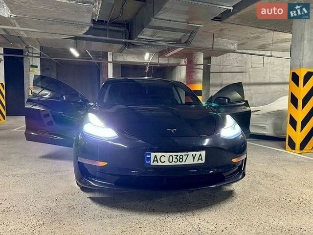 Черный Тесла Модель 3, объемом двигателя 0 л и пробегом 76 тыс. км за 14500 $, фото 3 на Automoto.ua