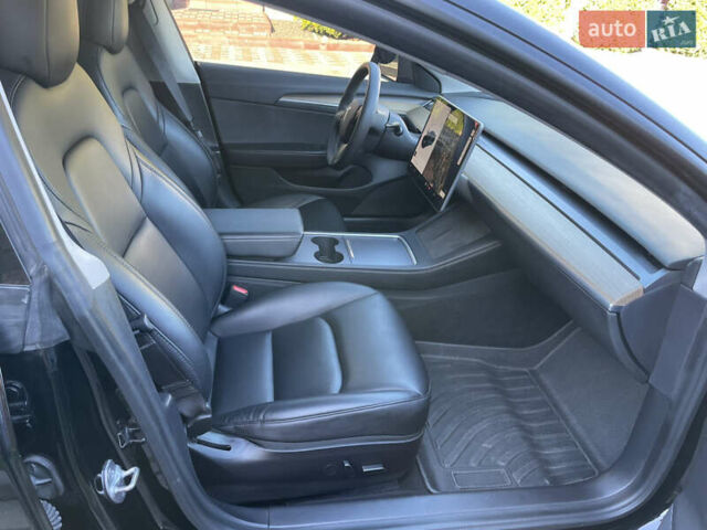 Чорний Тесла Модель 3, об'ємом двигуна 0 л та пробігом 68 тис. км за 21200 $, фото 25 на Automoto.ua