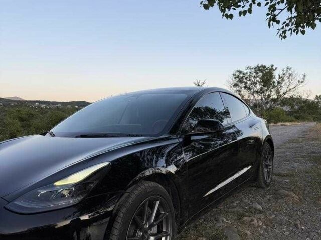 Черный Тесла Модель 3, объемом двигателя 0 л и пробегом 11 тыс. км за 11200 $, фото 1 на Automoto.ua