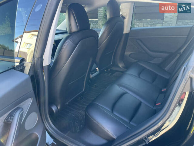 Чорний Тесла Модель 3, об'ємом двигуна 0 л та пробігом 68 тис. км за 21200 $, фото 33 на Automoto.ua