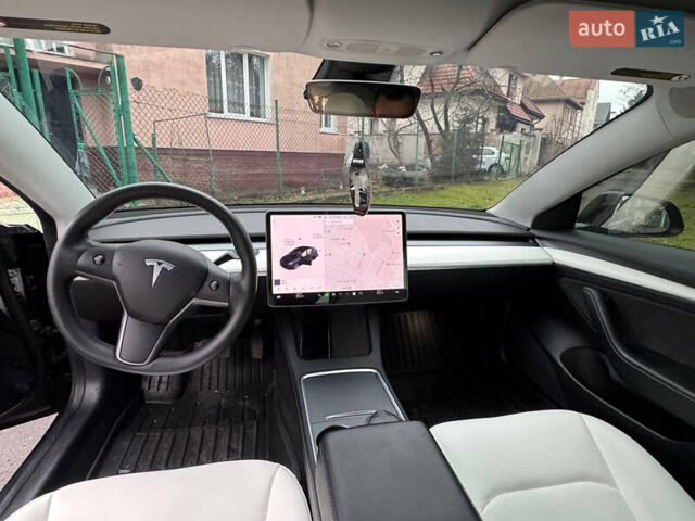 Чорний Тесла Модель 3, об'ємом двигуна 0 л та пробігом 90 тис. км за 20700 $, фото 15 на Automoto.ua