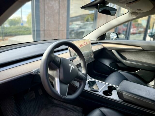 Чорний Тесла Модель 3, об'ємом двигуна 0 л та пробігом 81 тис. км за 19999 $, фото 9 на Automoto.ua