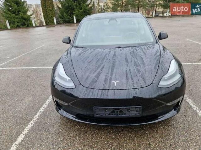 Черный Тесла Модель 3, объемом двигателя 0 л и пробегом 64 тыс. км за 23000 $, фото 4 на Automoto.ua