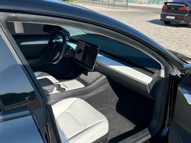 Черный Тесла Модель 3, объемом двигателя 0 л и пробегом 51 тыс. км за 25000 $, фото 11 на Automoto.ua