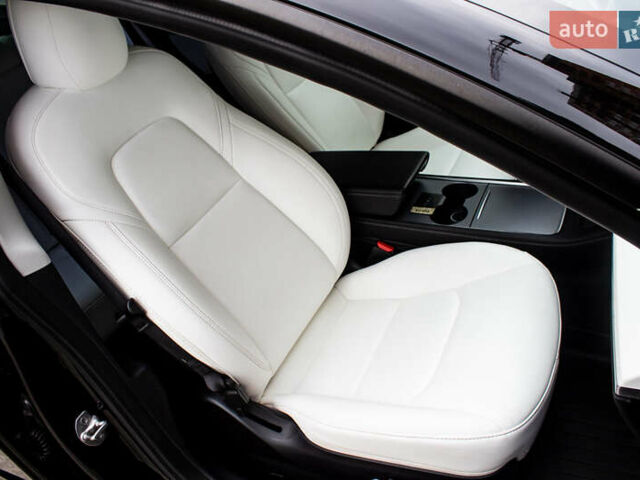 Тесла Модель 3 2021 у Львові на Automoto.ua Чорний Тесла Модель 3, об'ємом двигуна 0 л та пробігом 31 тис. км за 22500 $, фото 26 на Automoto.ua