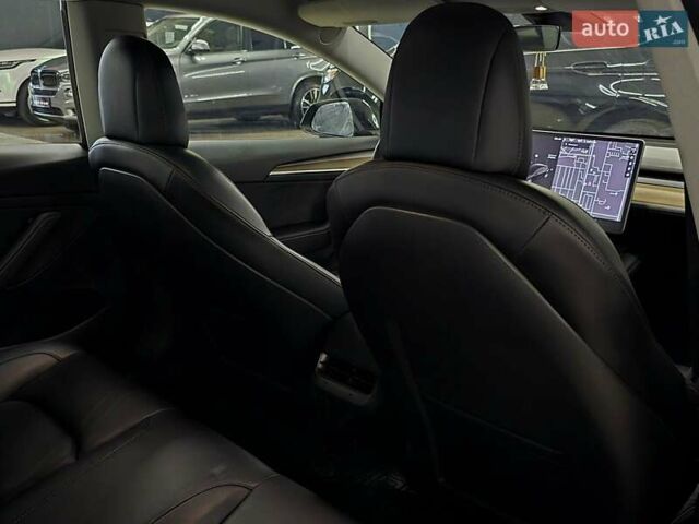 Чорний Тесла Модель 3, об'ємом двигуна 0 л та пробігом 40 тис. км за 21999 $, фото 20 на Automoto.ua