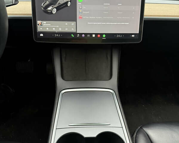 Чорний Тесла Модель 3, об'ємом двигуна 0 л та пробігом 90 тис. км за 23500 $, фото 11 на Automoto.ua