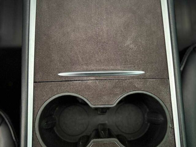 Черный Тесла Модель 3, объемом двигателя 0 л и пробегом 40 тыс. км за 22990 $, фото 11 на Automoto.ua