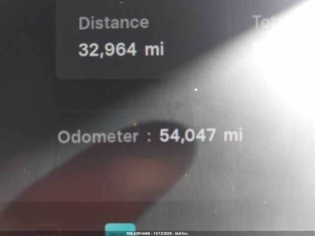 Чорний Тесла Модель 3, об'ємом двигуна 0 л та пробігом 86 тис. км за 3500 $, фото 13 на Automoto.ua