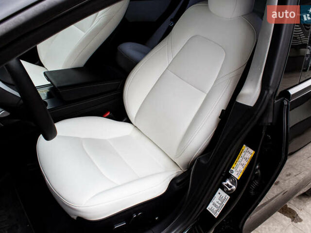 Тесла Модель 3 2021 у Львові на Automoto.ua Чорний Тесла Модель 3, об'ємом двигуна 0 л та пробігом 31 тис. км за 22500 $, фото 30 на Automoto.ua